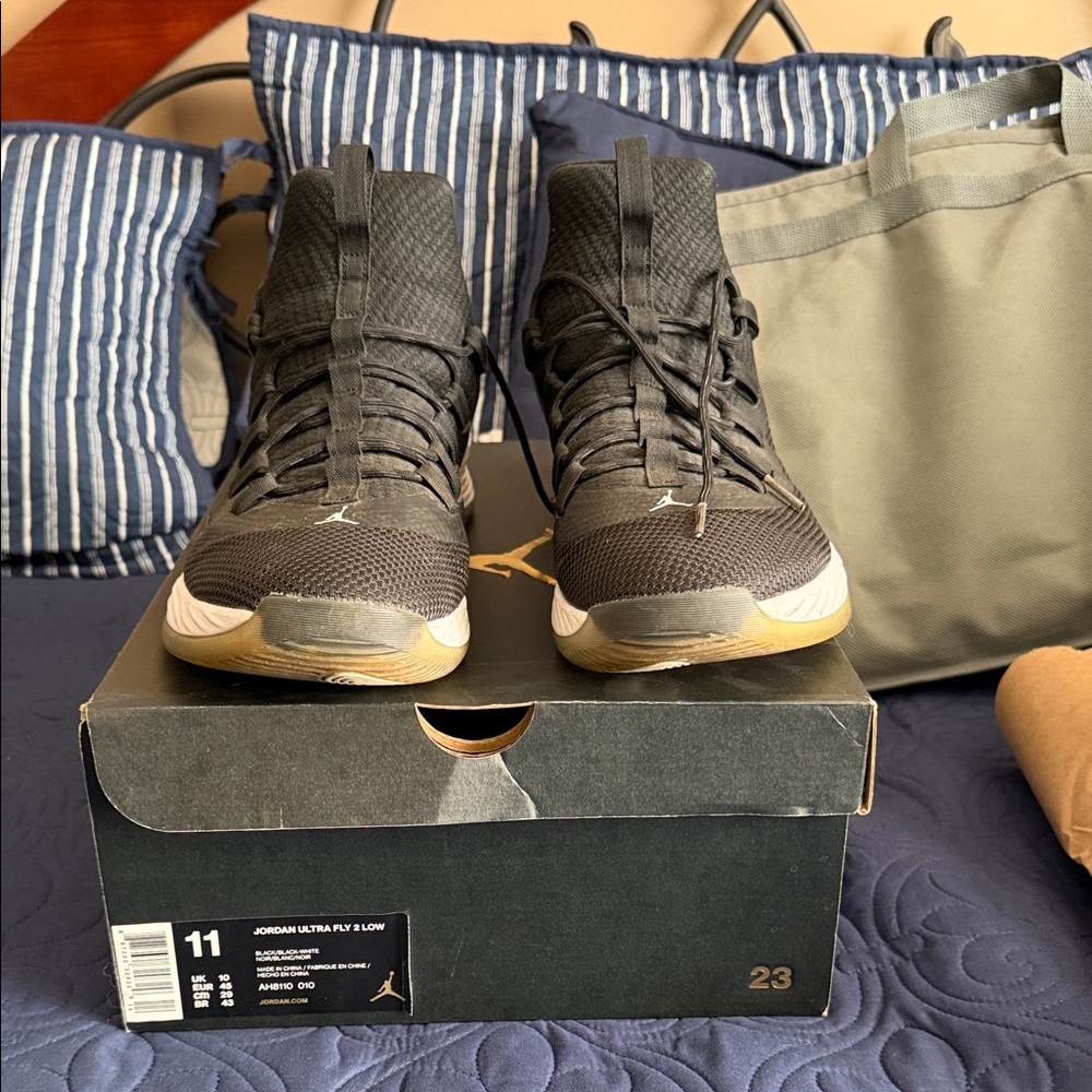 Jordan Ultra Fly 2 Low Black and Gold Sneakers